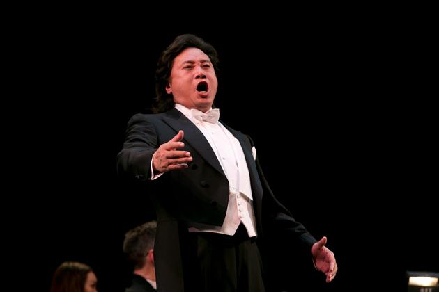 魏松 戴玉强 莫华伦在温哥华伊丽莎白女皇剧院演唱