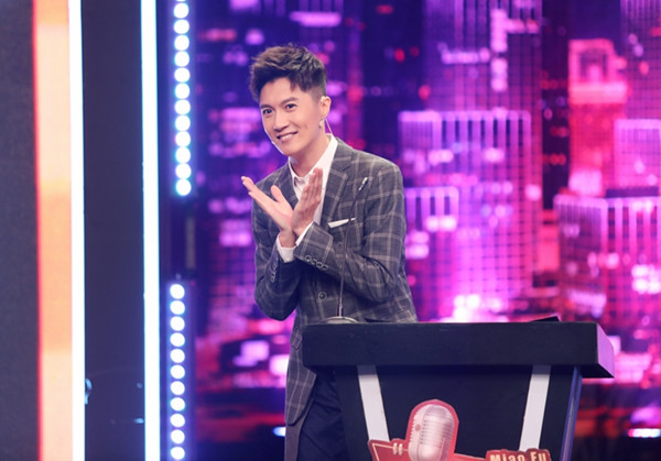 “毒舌帝”迟帅语速惊人 欲“夺”韩乔生饭碗