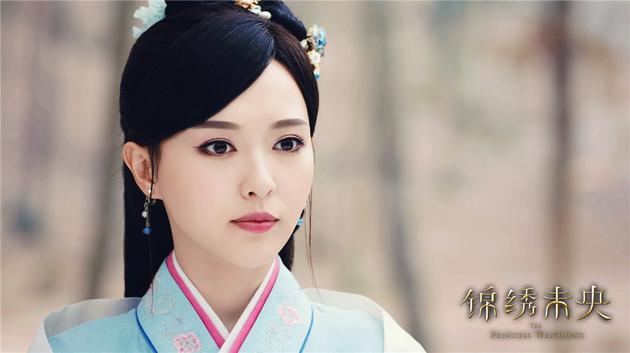 《锦绣未央》唐嫣戎装上阵英姿飒爽