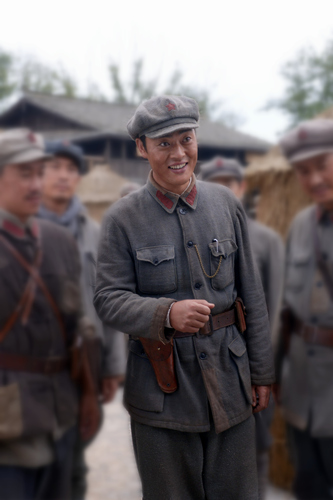 《绝命》收官 张桐演绎陈树湘的悲壮历史|张桐|陈树湘|绝命后卫师