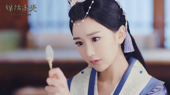 李常茹(毛晓彤饰)毛晓彤毛晓彤饰李常茹新浪娱乐讯