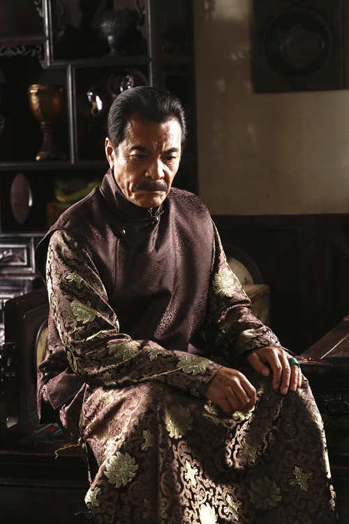 《布衣天下》刘威化身一代布王乱世沉浮