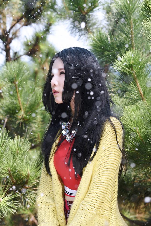 本兮下雪的季节mv首发演绎少女心绪