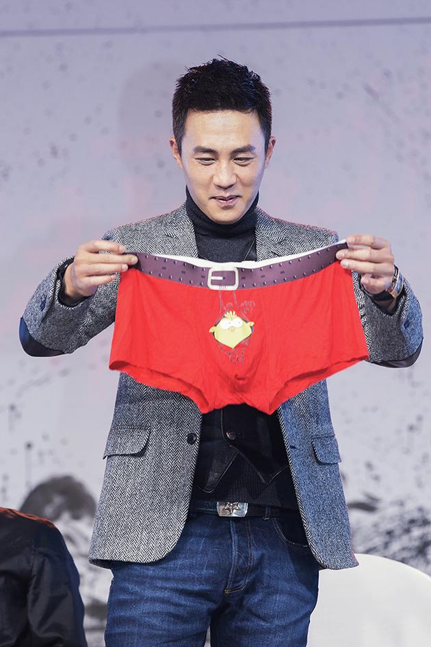 杜淳《罗曼蒂克消亡史》获赠红内裤