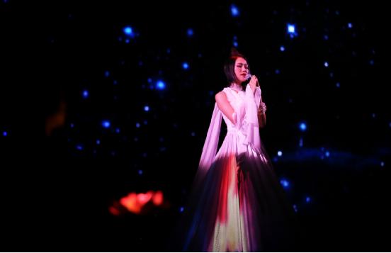 黄琦雯首唱《真经》