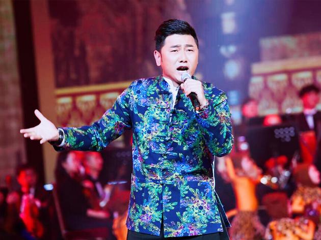 侯旭音乐会献唱《大圣歌》_手机新浪网