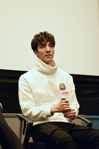 洪浚嘉出演《江湖水》演技获赞