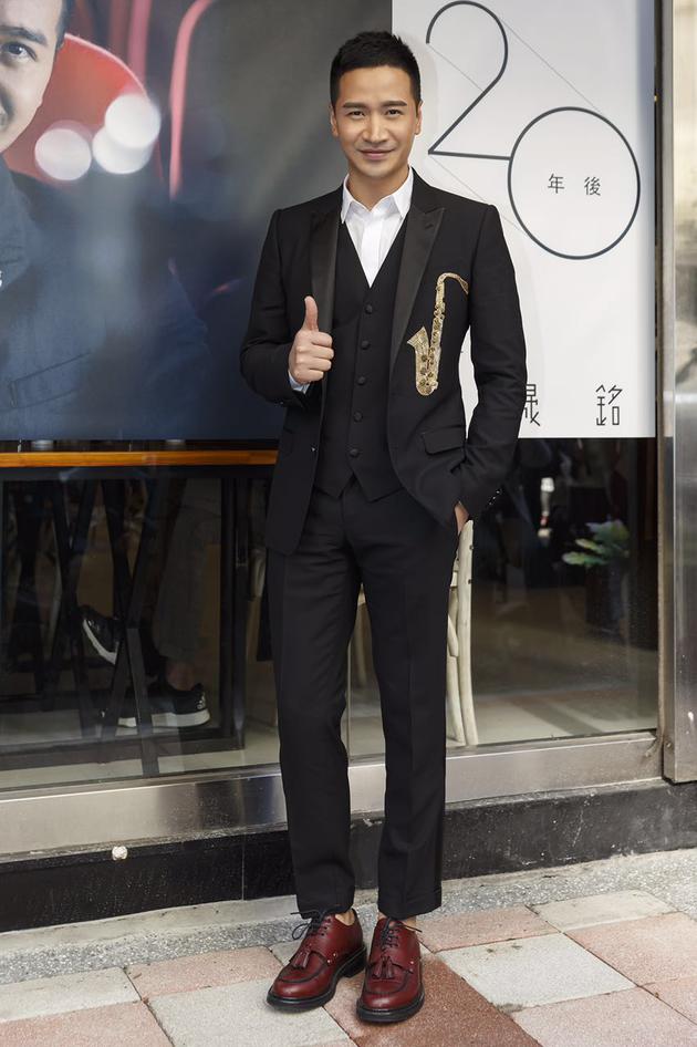 何晟铭首度赴台宣传新EP《二十年后》