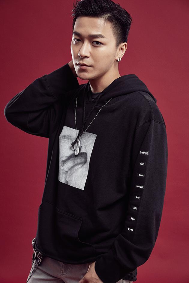 余枫新曲《暧昧反转》上线 香港将开唱