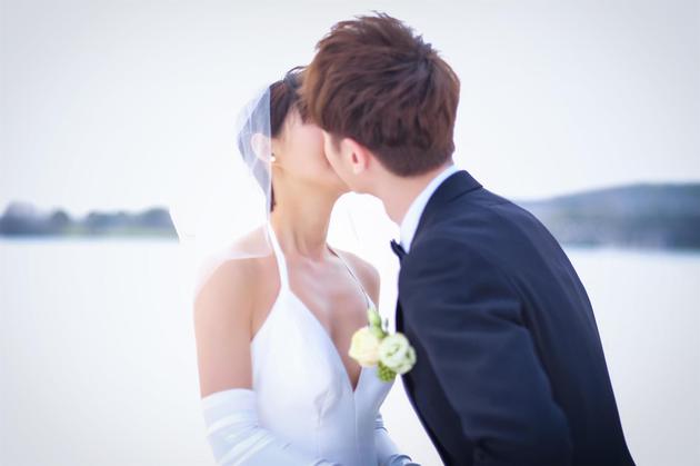 《放抓》陈燃张轩睿上演欢天喜地俏冤家