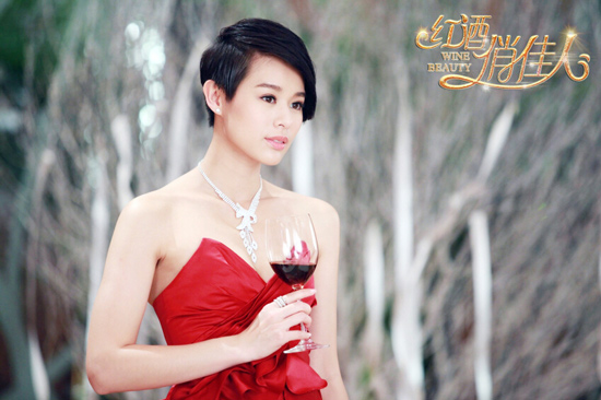 30 10:32:48 新浪娱乐 摘要:在电视剧《红酒俏佳人》中,胡杏儿饰演的