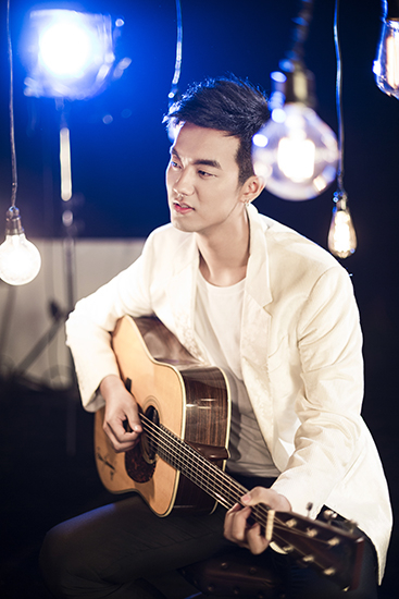 于湉曝新曲《指纹》mv 吉他弹唱羞涩表白