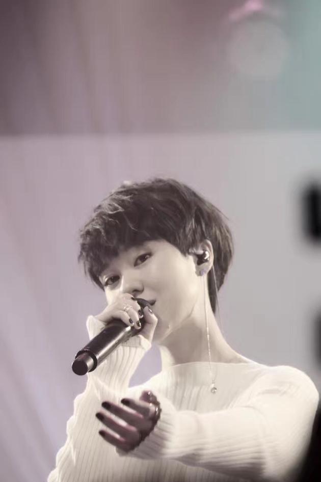 郁可唯与观众互动