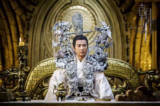 朝歌保剑锋饰演帝辛尽展王者霸气