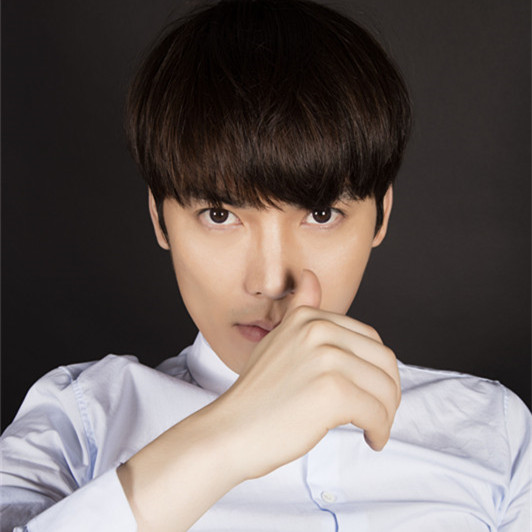 简弘亦英文新曲《do you love me》上线