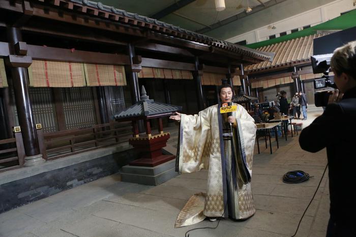 “天帝”刘奕君带你逛片场