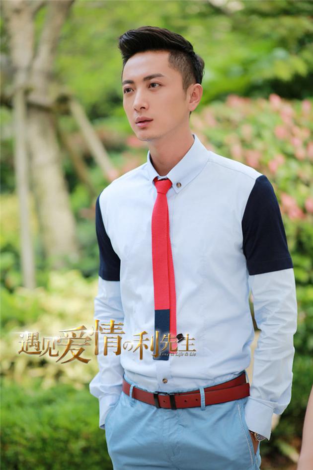 贾景晖饰纪振宇