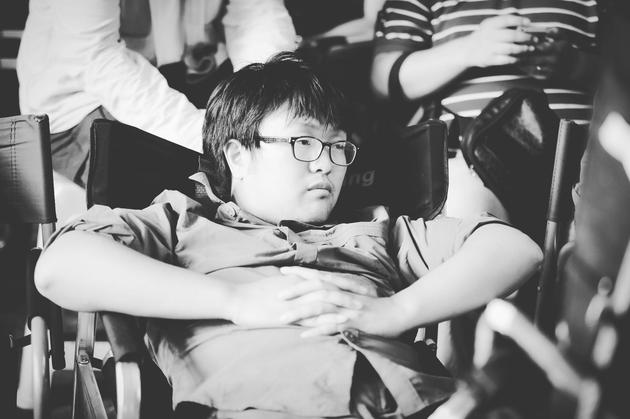 《少年巴比伦》导演相国强片场照