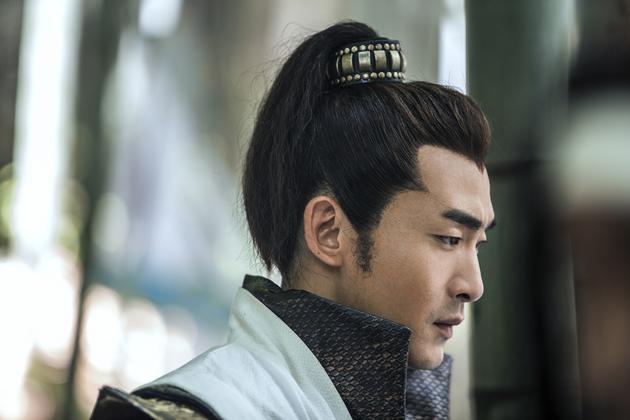 《孤芳》魏炳桦演绎呆萌可爱吃瓜将领