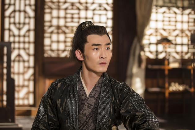 魏炳桦饰演心腹将领