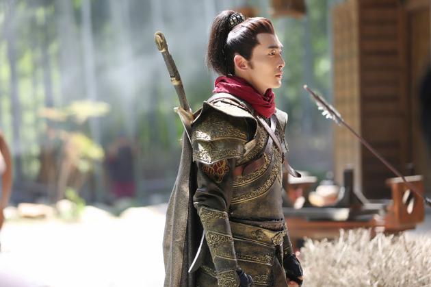 魏炳桦 吃瓜属性展露