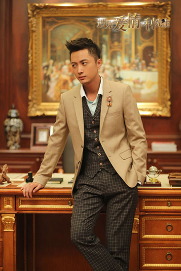 贾景晖《利先生》饰演纪振宇