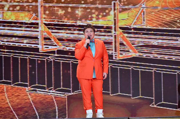 韩红春晚献唱《千年之约》