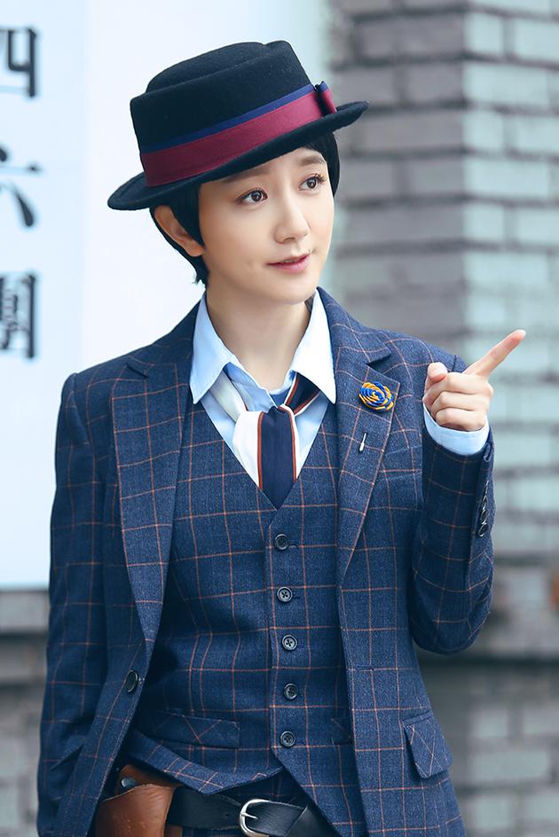 一剑横空李倩女扮男装短发帅气登场