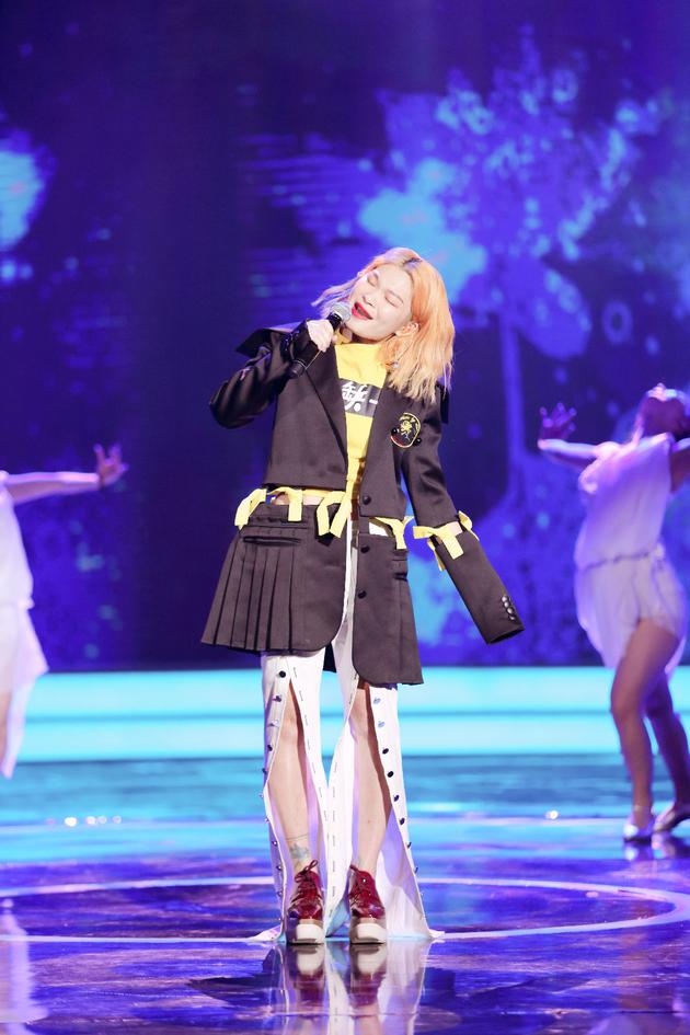 苏运莹节目获好友应援汪苏泷献歌表白