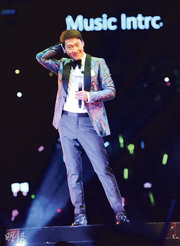 黎明个唱在即 为配合演唱会主题竟剪"企鹅头"