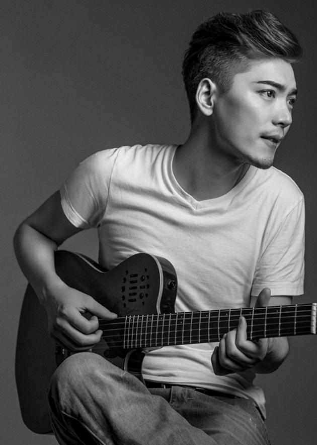 简弘亦为思美人作曲古典韵味道出浪漫情怀