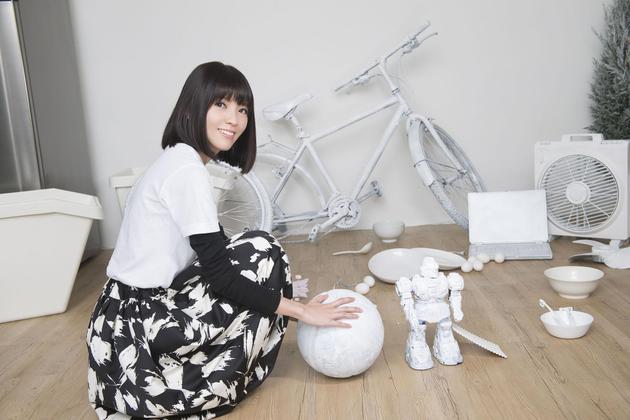 郭美美新歌MV再度携手黄中平