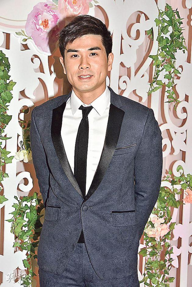 tvb主播李漫芬出嫁与老公亲嘴10秒 众星到贺