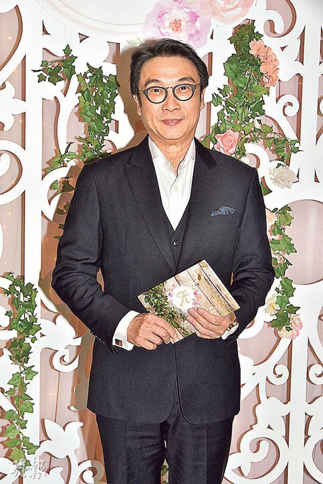 tvb主播李漫芬出嫁与老公亲嘴10秒 众星到贺