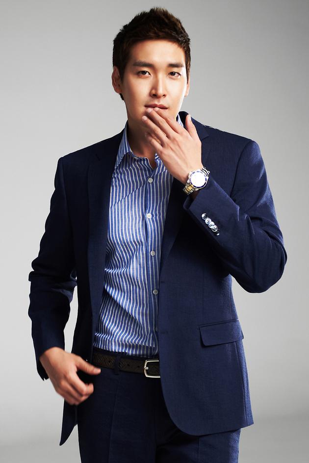 演员郑糠云签约新东家 与柳真成同门