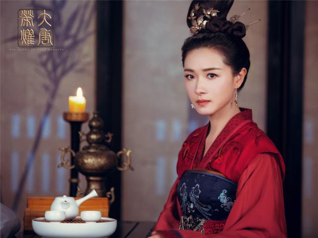 万茜《大唐荣耀》饰演独孤靖瑶