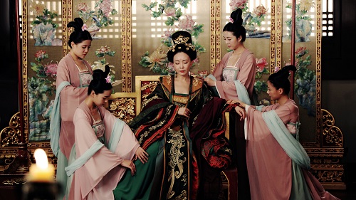 刘威葳坐拥后位