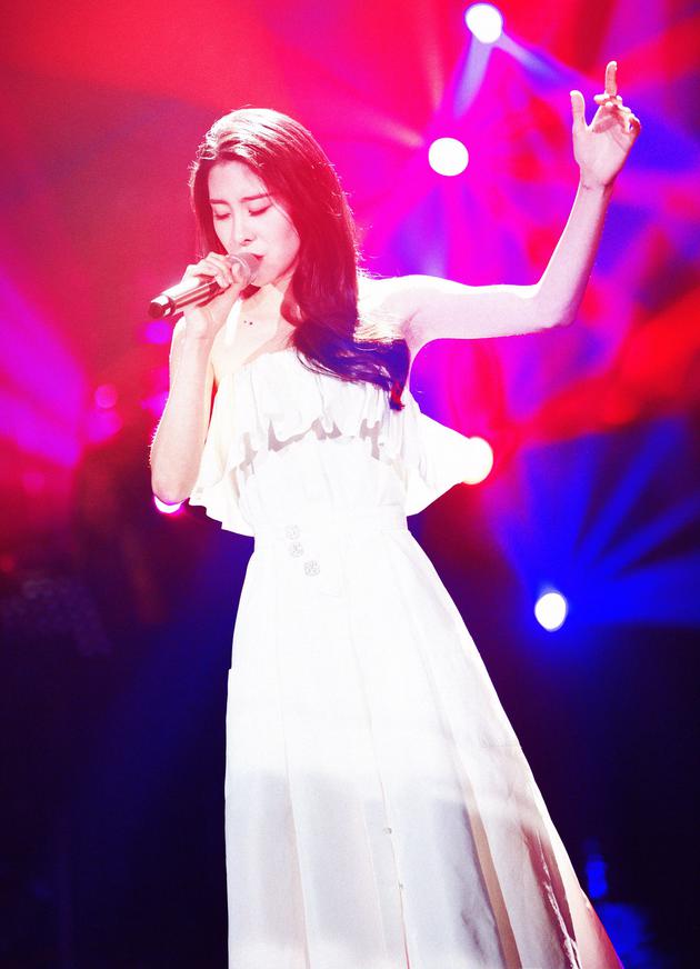 张碧晨登《歌手》