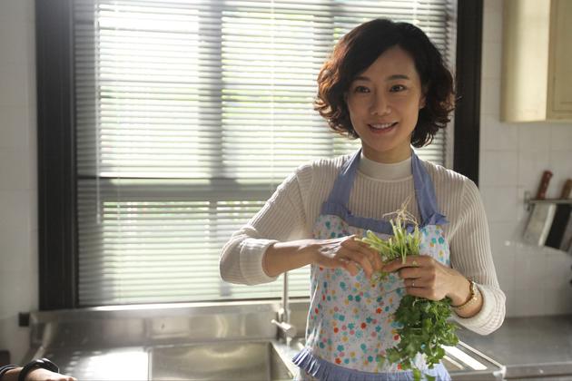 《老爸当家》大姐曹艳艳戏外惊艳 气质形象反差大