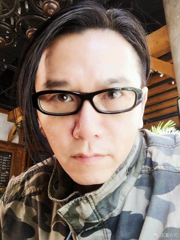 温兆伦暖心探望被虐女婴孩子被母亲和其情夫暴打