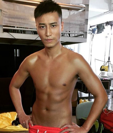 在四个月内创造奇迹，张建声居然成功甩掉脂肪，锻炼出一身肌肉。