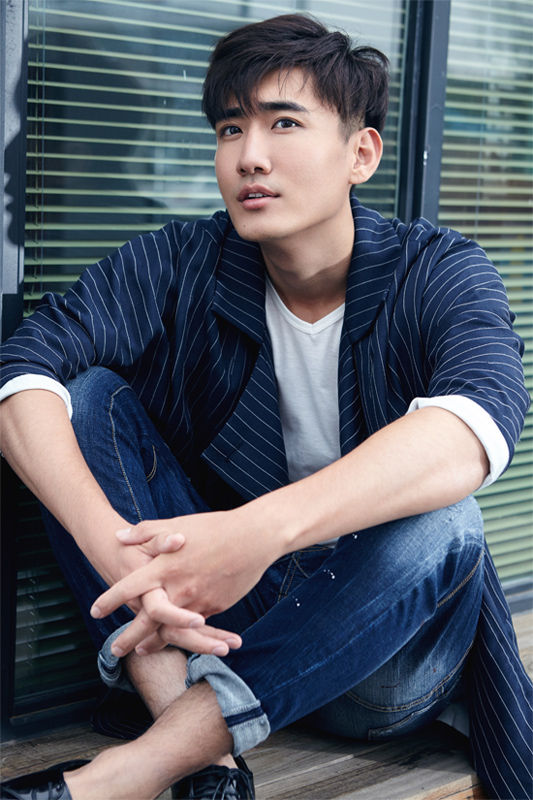 王博写真王博写真2新浪娱乐讯 近日,内地演员王博正式签约拉风传媒