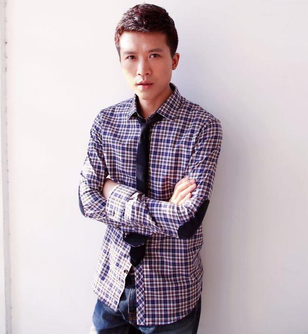 唤爱李松柯演绎瘫痪病人为角色用心揣摩