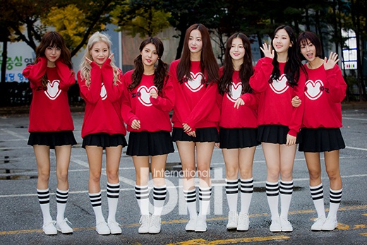 韩女团momoland将4月回归 yeonwoo伤病或不参与|momo