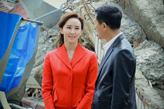 胡静《人民的名义》首亮相 凌厉女强人气势十足