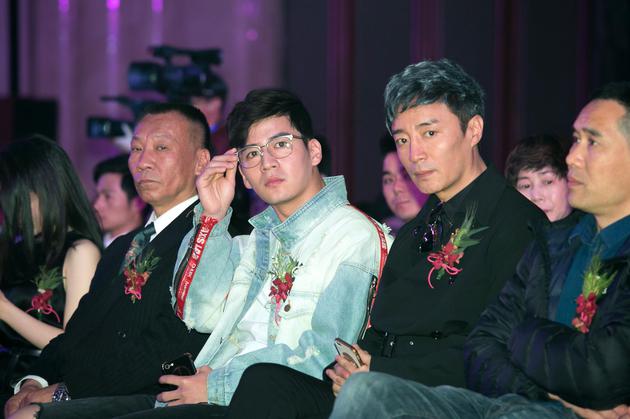 宗岩峰助阵《妈妈咪呀》 称欣赏妈妈们的奋斗精神