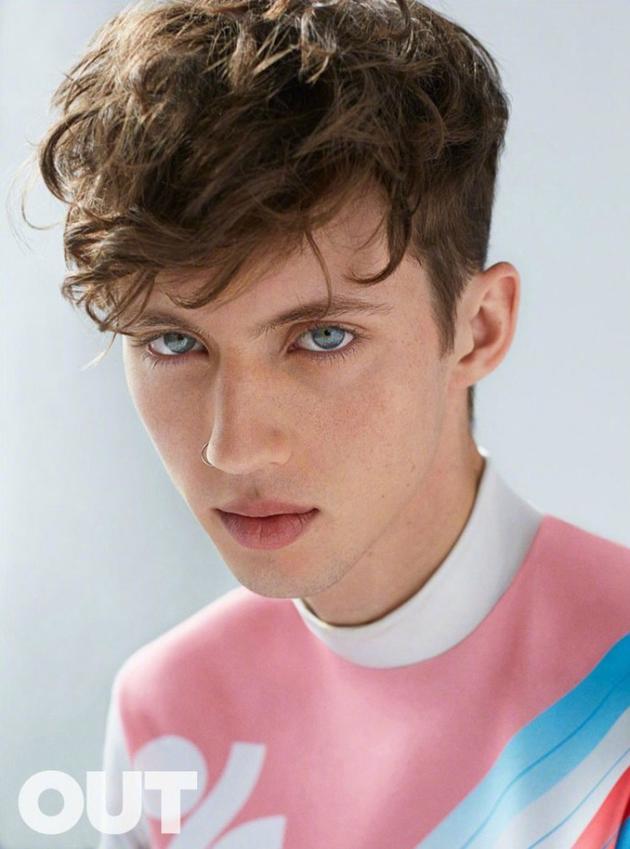 Stephen F. Kolzak奖：Troye Sivan