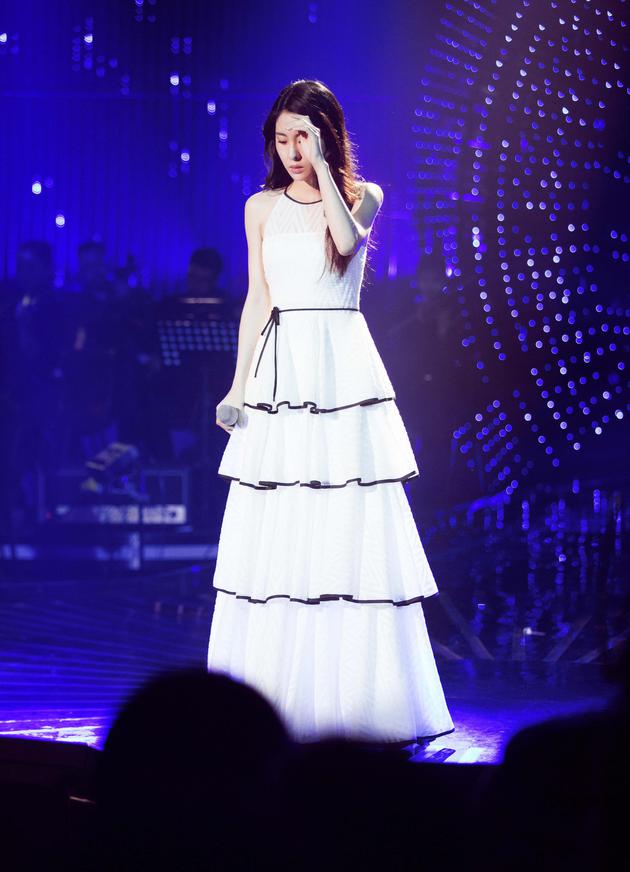 张碧晨突围《歌手》决赛