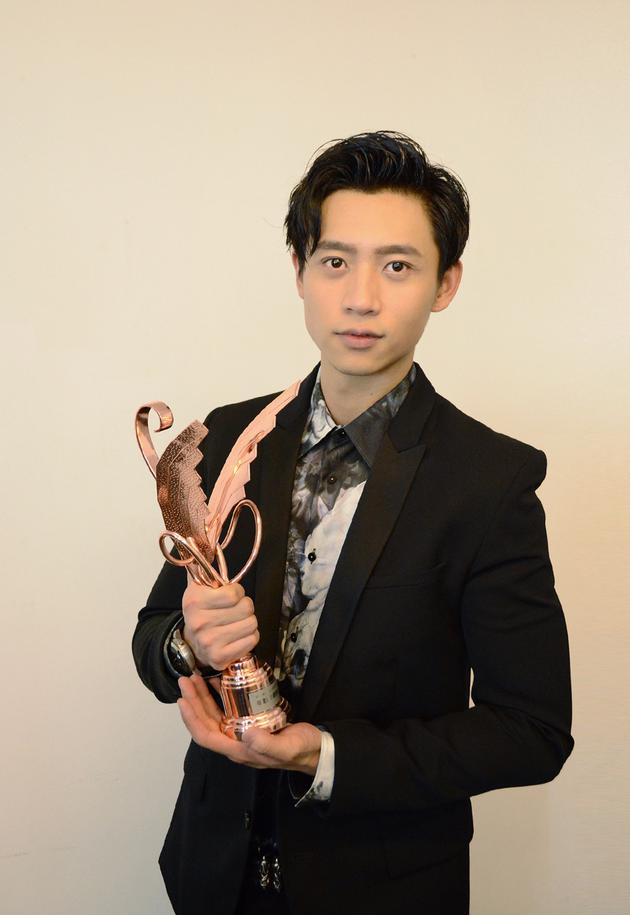 魏晨荣膺年度最佳男歌手