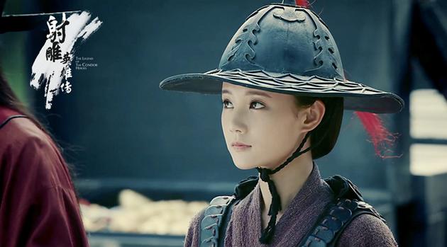 李一桐女扮男装